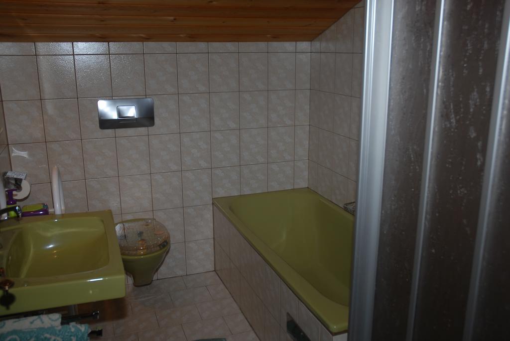 Haus Falkner Apartment Niederthai Phòng bức ảnh